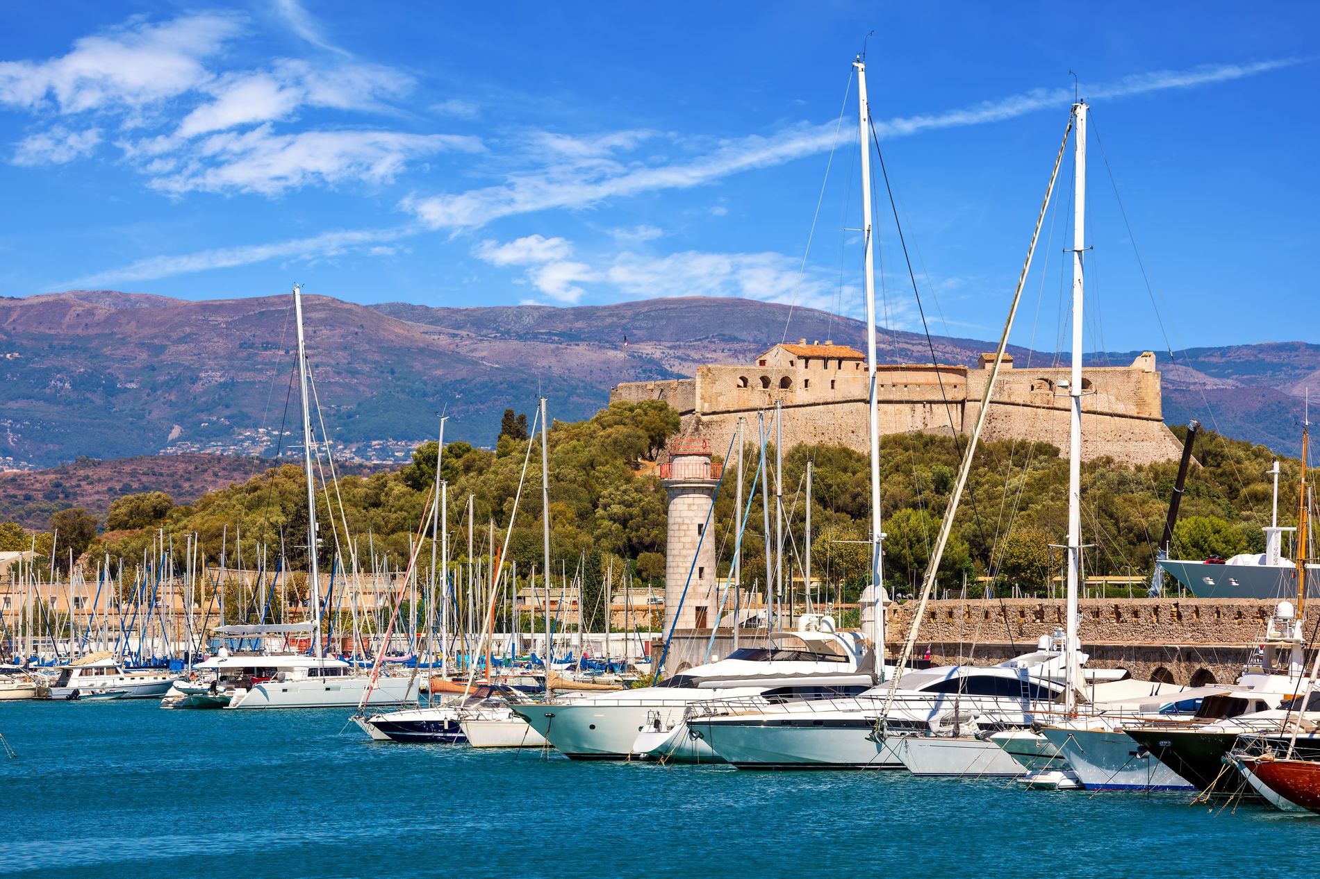ANTIBES SOGGIORNO STUDIO 3.jpeg